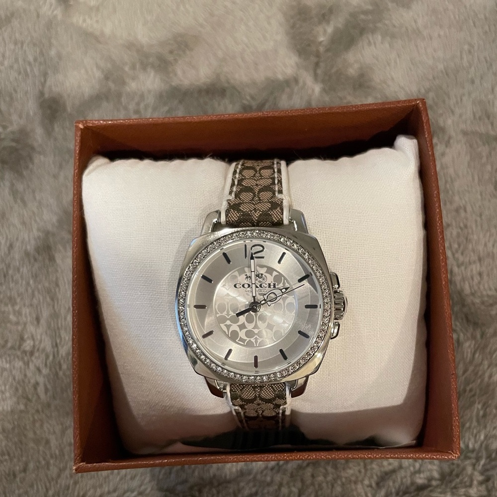 Brand new Coach genuine leather 34mm watch
